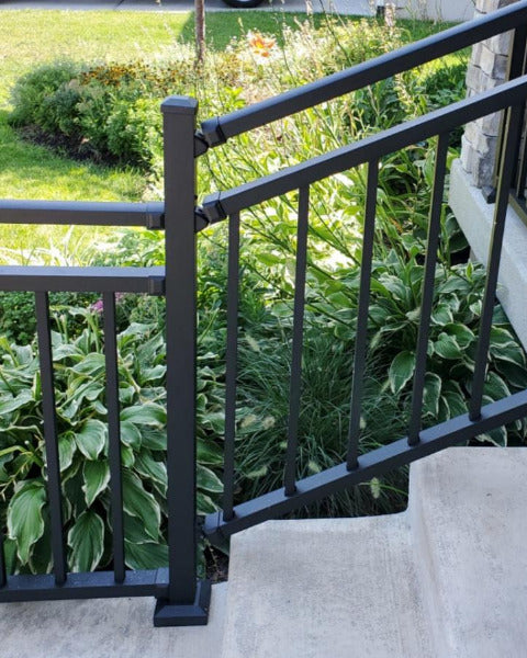 Rivera C30 Stair To Level Transition uses taller post