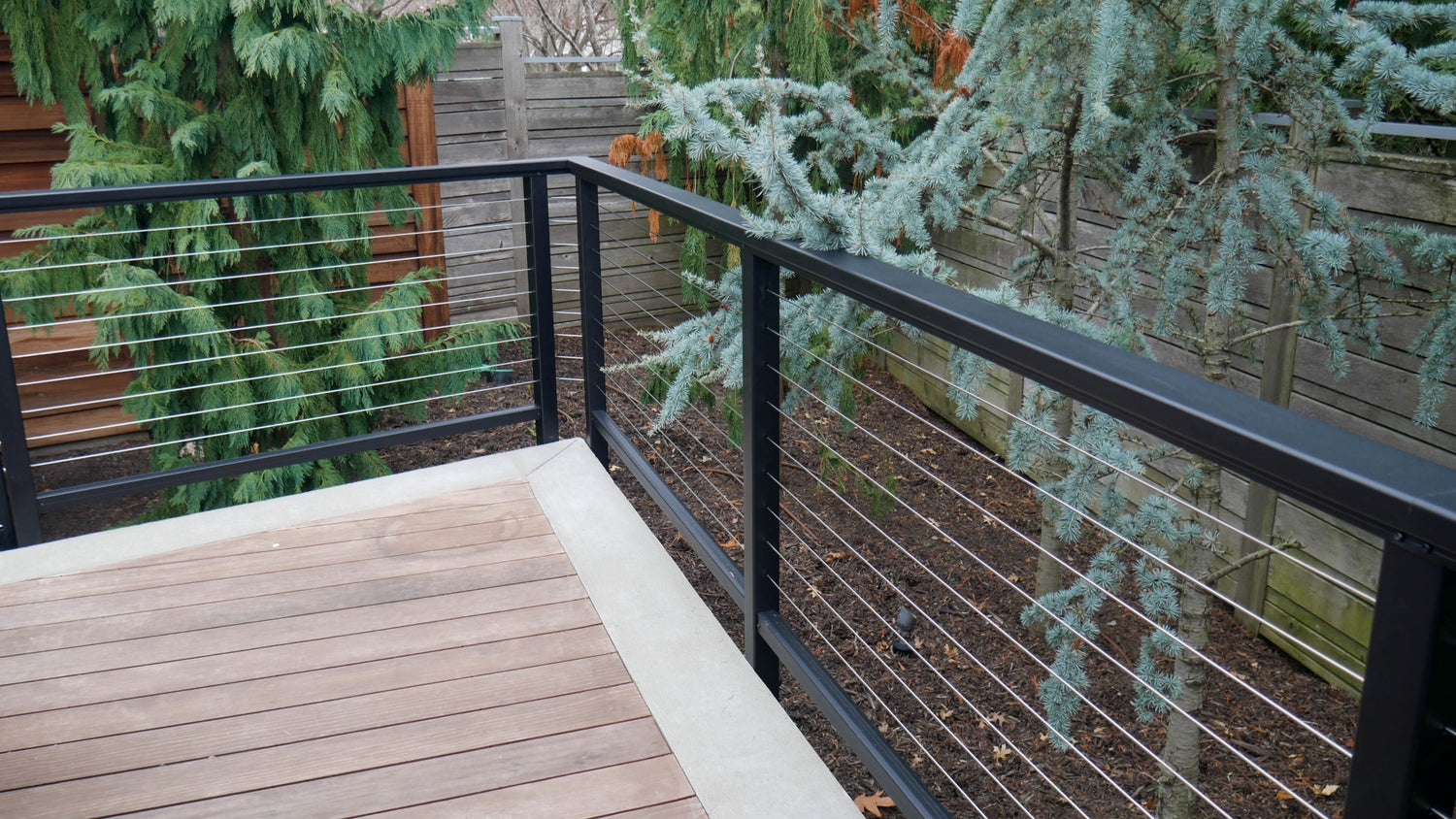 Feeney CableRailing DesignRail Kits black aluminum cable handrail with bottom rail and no intermediate pickets