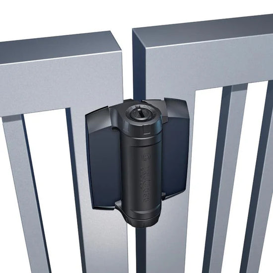 D&D Tech Trueclose gate hing set for aluminum gates