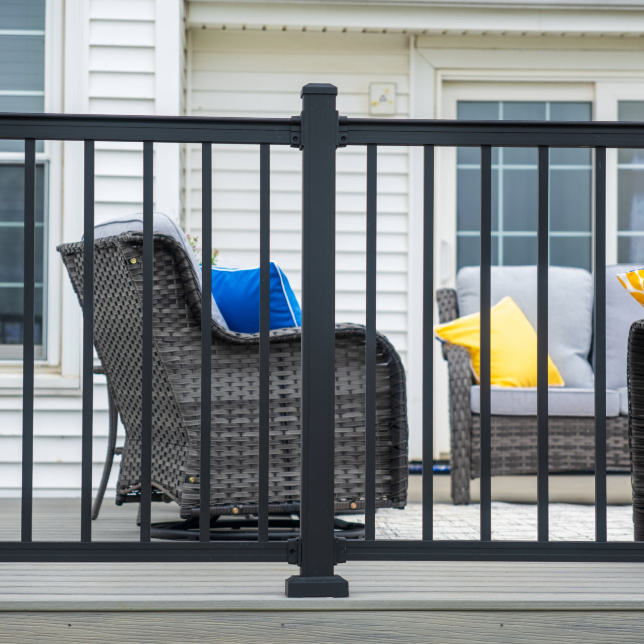 Advantage Aluminum Deck Rail | D&RS