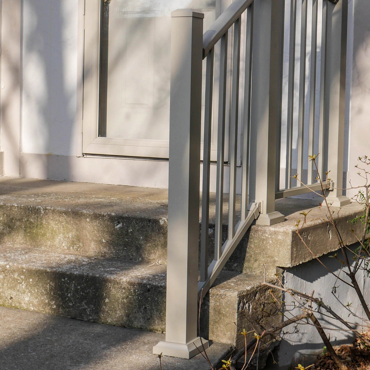 DekPro Maple Cream 3" x 44" Prestige Aluminum Rail Post Kit with Cap and Flair