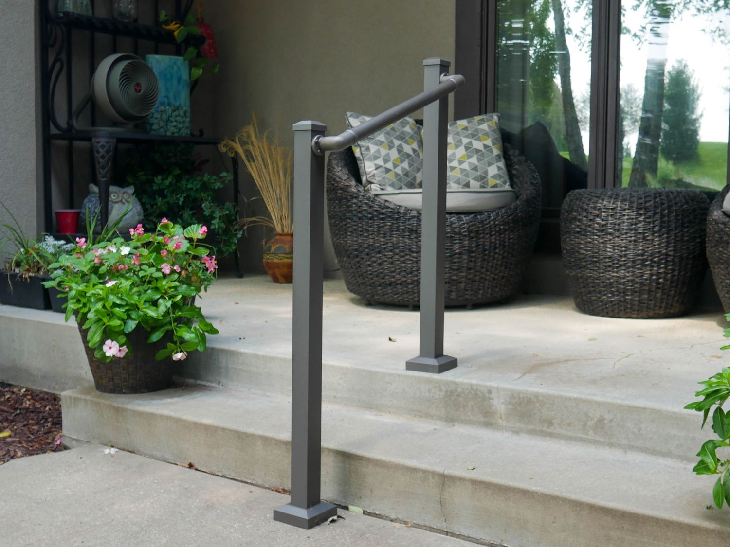 Bronze Continuous handrail helps people step up stairs, and is easy to install!!